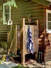 Sichtschutz Fur Gartendusche 35 Tolle Beispiele Gartendusche Haus Aussendesign Aussengestaltung