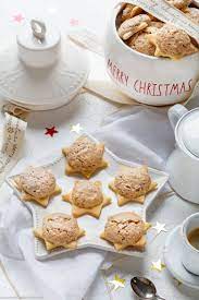 Sternbusserln Schnelle Weihnachtsplatzchen Emmikochteinfach Rezept Schnelle Weihnachtsplatzchen Platzchen Backen Weihnachten Weihnachten Kekse Backen