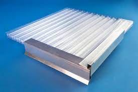 Alu Abschlussprofile Fur Stegplatten In 10 16 Und 32 Mm Das Stirnseitenabschlussprofil Wird Rundum Verwendet Um Die Stegplatten V Stegplatten Profil Traufe
