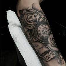 All these give rise a plethora of possibilities and clock tattoos for men can be packed with incredible detail and information. Freehand Roses And Clock Tattoo By Didson Scripts