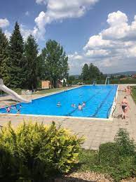Schwimmbad Gemeinde Dermbach Rhon Schwimmbader Gemeinde Urlaub