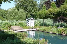 Schaugarten Harms Muller Schwimmteich Salzwasser Pool Mit Pumpenhaus Fur Filteranlage Salzelektrolyse Gartenfestival Schloss Ippenburg