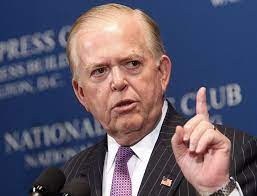 He graduated with a degree in economics from harvard university in 1967, joined cnn in its infancy, and quickly climbed its ranks. H6wkuqs8w0pl4m