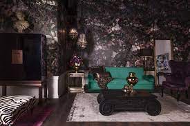 Living Burlesque Theatrical Playful And Dramatic The Burlesque Look Brings Drama To Decor It I House Styles Furniture Accessories Living Room Collections