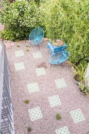 Diy Betonplatten Upcycling Fur Den Garten Betonplatten Betonfarbe Und Selbermachen Beton