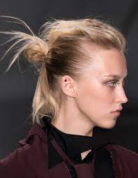 Ma fille a les cheveu fin est frisé du au métissage la galere quand il y a a beaucoup shampoing baume demellant peigne mais attention pas n'importe quel peigne assy 2000: Coiffure 2016 Cheveux Fins Les 25 Plus Belles Coiffures De L Annee 2016 Elle