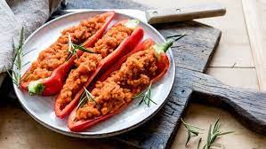 Rezept Gefullte Spitzpaprika Mit Linsen Ndr De Ratgeber Kochen Rezept Spitzpaprika Rezepte Gefullte Spitzpaprika