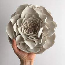 Gardenia Porcelain Wall Flower Beige And White Wall Hanging Etsy Porcelain Wall Flower Flower Sculptures Ceramic Wall Sculpture