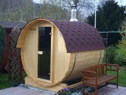 Sie Planen Eine Eigene Fasssauna Im Garten Wir Zeigen Ihnen Den Aufbau Einer Fasssauna Saunafass Tonnensauna Bilder Von Fasssaun Saunafass Fasssauna Sauna