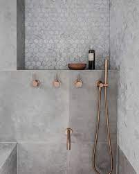 Kupferfarbene Armaturen Im Bad Duschnische Luxus Badezimmer Badezimmer