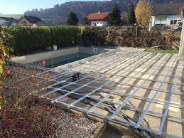 Montage Von Terrassensystemen Klicksystem Pvc Holz Unterkonstruktion Aus Aluminium Beleuchtungssysteme Bodenbelag Pool Terrasse Terrasse Unterkonstruktion