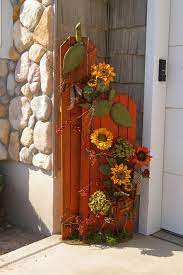 Pallet Project Ideas 23 Nifty Fall Decor From Pallets For Your Homestead Fall Wood Crafts Fall Deco Fall Decorations Porch