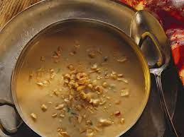 Erdnusscremesuppe Mit Staudensellerie Rezept Rezepte Lebensmittel Essen Staudensellerie
