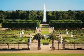 Cafe Restaurant Bei Den Herrenhauser Garten In Hannover