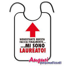 Bavaglione In Poliestere Di Cm 45x60 Questo Maxibavaglio Stampato Con Una Frase Spiritosa E Che Puo Essere Interpre Targhe Premio Idee Divertenti Complimenti
