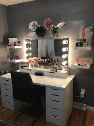 Vanity Beauty Room Ikea Alex Makeup Room Paper Roses Decor Idee Arredamento Camera Da Letto Decorazione Camera Da Letto Idee Per La Stanza Da Letto