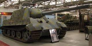 Dopo essersi impadronito dell'austria e della cecoslovacchia e ormai sicuro dell'appoggio della di lì attaccò immediatamente la francia. The Tank Museum Il Museo Dei Carri Armati Gran Bretagna