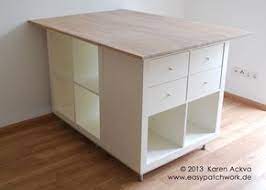Hallo Ihr Lieben Ich Habe Euch Vor Einiger Zeit Ja Schon Einmal Den Sussen Kleinen Nah Und Bastel Sekretar Von Judit Vorge Ikea Schranke Schneidetisch Naherei