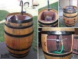 Das Fass Als Handwaschbecken Super Idee Fur Den Garten Waschbecken Garten Weinfass Wasserhahn Garten