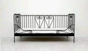 Ikea Bettgestell Quot Meldal Quot Schwarz Metall Gebraucht Guter Zustand Incl Einfachem Lattenrost Matratze Neu Ikea Bettgestelle Metallbett Ikea Ikea