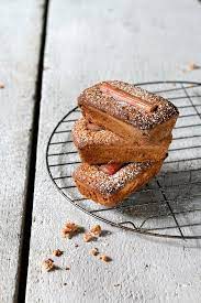 Rhabarber Financiers Mit Kastanienmehl Rezept Rhabarber Rezepte Lebensmittel Essen Rezeptideen