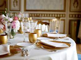 Découvrez et comparez les services et les devis de traiteurs professionnels, et optez pour les meilleurs services gastronomiques en bénéficiant des meilleurs tarifs et offres pour votre banquet de mariage, communion ou baptême. Traiteur Mariage De Luxe Paris Et Ile De France Trait Tendance