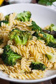 Brokkoli Pasta Mit Zitrone Und Knoblauch Kochkarussell Com Rezept Brokkoli Rezepte Vegetarisch Rezepte Mit Brokkoli Brokkoli Nudeln