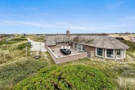 Schones Reetdachhaus Mit Pool In Fantastischer Lage Esmark Ferienhaus Ferienhaus Danemark Reetdachhaus