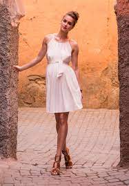 La robe de mariée est probablement la robe qu'une femme choisi avec le plus d'attention, et une cérémonie de mariage incroyable peut être le moment le plus inoubliable dans la vie d'une femme. 8 Robes De Grossesse Qui Sublimeront Avec Elegance Vos Formes Si Vous Etes Invitee A Un Mariage Neufmois Fr