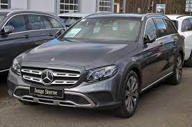 The brand is known for luxury vehicles, buses, coaches, and trucks. Datei Mercedes Benz X213 Img 0390 Jpg Wikipedia