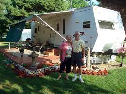 Summervacationhacks Campsite Decorating Rv Lots Rv Living Full Time