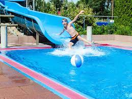 Gemeinde Buchen Waldschwimmbad Schwimmbader Waldschwimmbad Kinderrutsche