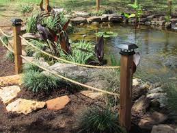 Gartenteich Kindersicher Machen Teich Steinen Zaun Holzpfosten Seil Landschaftsbau Teichlandschafts Bepflanzung