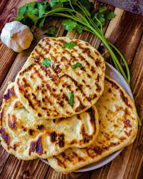 Indisches Naan Brot Mit Joghurt Und Hefe Rezept In 2020 Naan Brot Naan Brot Rezept Rezepte