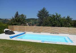 Perfekter Pool Sichtschutz Aus Larchenholz Sichtschutz Sicht Sichtschutzzaun