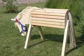 Gartenpferd Tamme Hallo Ich Bin Das Gartenpferd Tamme Was Ihr Kennt Mich Nicht Ich Bin Der Grosse Bruder Holzpferd Selber Bauen Holzpferd Garten Holzpferd