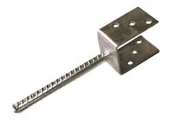 Pfostentrager Aus Stahl Verzinkt In U Form Zum Befestigen Von Pfosten Der Pfostenanker Mit Steindolle Zum Einbetonieren Eignet Sich Pfosten Spielturm Steine