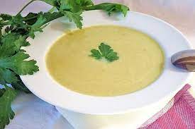 Staudensellerie Creme Suppe Von Sonjagelb Chefkoch Staudensellerie Staudensellerie Rezepte Staudensellerie Suppe