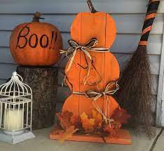 Stacking Pumpkins Made Out Of Reclaimed Pallet Wood Fall Decor Autumn Decor Free Standing Front Porch Deco Fall Wood Crafts Fall Halloween Crafts Diy Fall