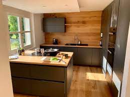 Kuche Mit Viel Holz Kuche Kuchen Design Eichenparkett