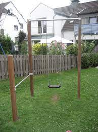 Hier Eine Schaukel Mit Klettergerust Von Rheingrun Individuell Angepasst Und Aus Hochwertigen Materiali Schaukel Garten Reckstange Garten Hinterhof Spielplatz