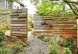 Ideas Of Fence Panels For Bordering The Yard Zaun Garten Sichtschutz Garten Vorgarten