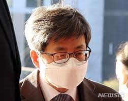 은수미 목소리가 가리킨 '최측근' 집도 압수수색. Mozkwvfwcuojqm
