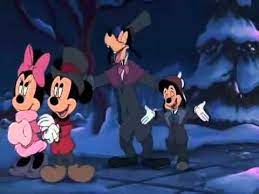 Buon Natale E Felice Anno Nuovo Topolino C Walt Disney 3 3 3 3 3 3 Happy New Year Happy New Cinema Movies