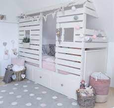 Kinderzimmer Mit Einem Ganz Speziellen Nachtlicht Elas Dekoideen Coole Kinderbetten Kinder Zimmer Kinderzimmer
