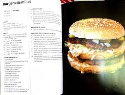 Le chef de 44 ans a la même approche en ce qui a trait au choix des ingrédients qu'il utilise : La Cuisine De Jean Philippe Burgers De Millet Vegan Burgers Whole Food Recipes Foodie Inspiration