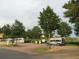 Wohnmobilstellplatz Bad Hersfeld Am Schwimmbad Bad Hersfeld Schwimmbader Wohnmobil