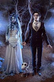 Pin By Sarah Lemke On Costume Couple Halloween Costumes Couple Halloween Corpse Bride Costume