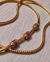 Thrimuka Triple Studded Mugappu Kodi Please Dm For Price And Orders In Gold Jewellery Design Necklaces Gold Jewelry Outfits Gold Chain Design