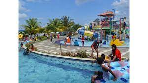 Dino park di jatim park 3 batu menawarkan sensasi bertemu dengan makhluk purbakala legendaris yang pernah menghuni bumi pada jutaan tahun silam. Tiket Siantar Waterpark Harga Promo 2021 Di Traveloka Xperience